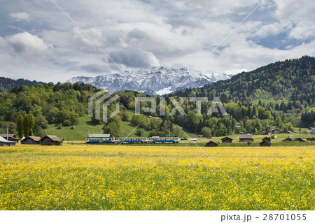 Spring landscape at Garmisch Partenkirchen 28701055