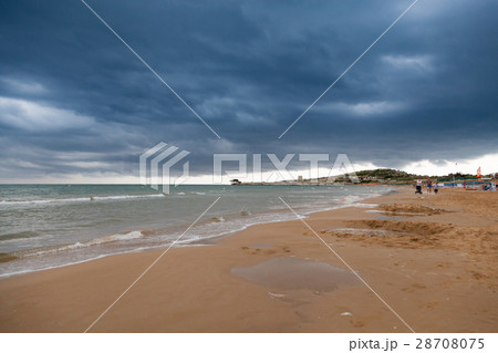Coast in Italy, Gargano at stormy weather Coast in Italy, Gargano at stormy weather 28708075