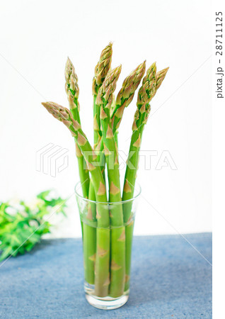 アスパラガス 28711125