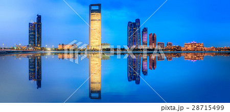 Abu Dhabi Skyline 28715499