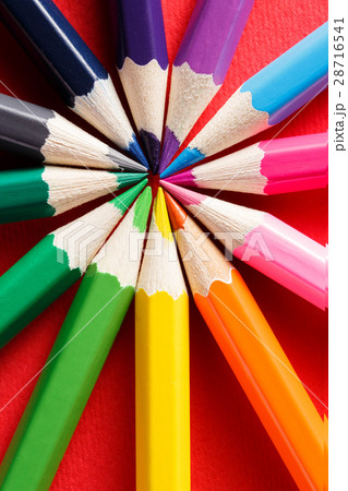 Circle color chart made of color pencils on the 28716541