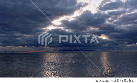 沖縄 石垣島 名蔵大橋からの夕景 沖縄 石垣島 名蔵大橋からの夕景 28730665