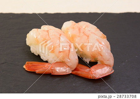 おいしい赤エビの握り 28733708
