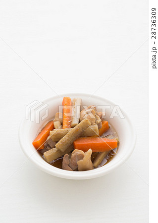 鶏肉と牛蒡と人参の煮物 28736309