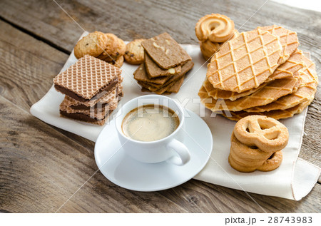 Butter and almond cookies Butter and almond cookies 28743983