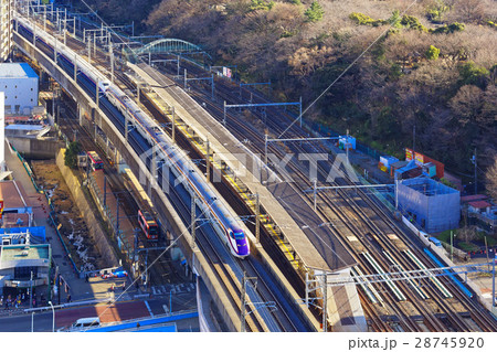王子駅を通過する山形新幹線 28745920