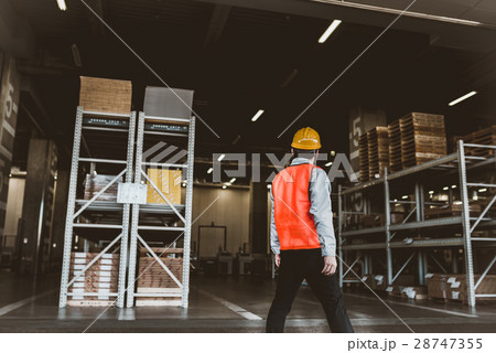 倉庫 28747355