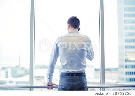 businessman calling on smartphone in office 28755856