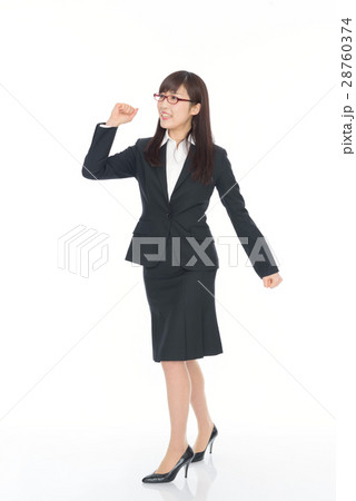 スーツ姿の若い女性 28760374