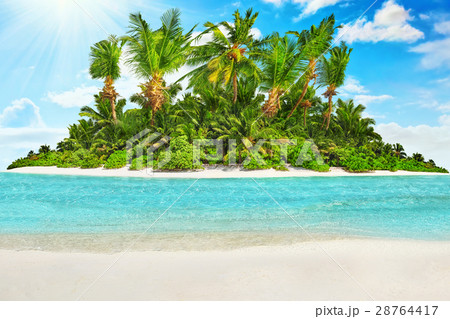 Whole tropical island within atoll in tropical . 28764417
