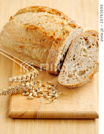 Close-up on traditional bread on wooden board 28765699