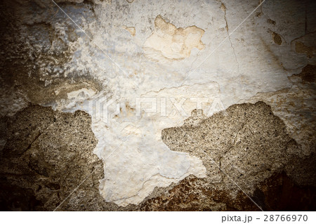 Dirty, scratched old brick wall 28766970