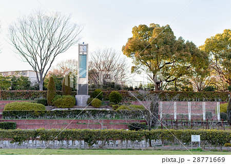 豊中市 二の切池公園の花壇と時計台 豊中市 二の切池公園の花壇と時計台 28771669