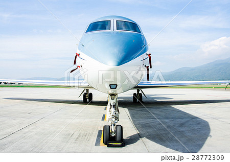 Close Up Front of Small Airplane or Aeroplane. 28772309