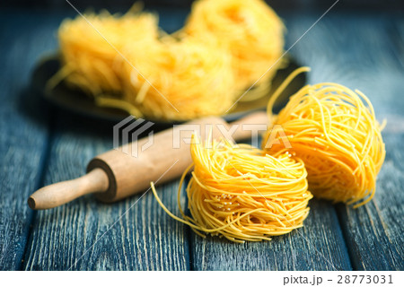 raw noodle raw noodle 28773031