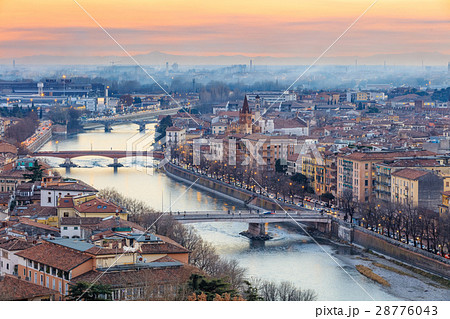 Old Verona town, view on river Old Verona town, view on river 28776043