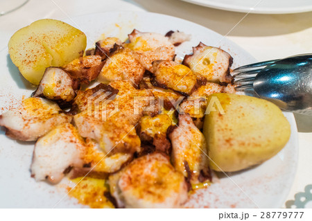 スペイン料理～タコのガリシア風～ 28779777