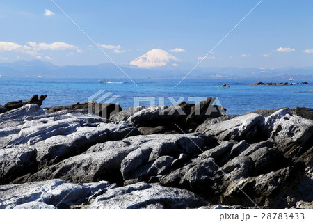 天神島から見える富士山（横須賀市） 28783433