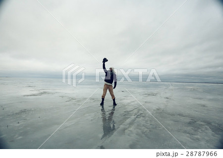 polar traveler, pilot 28787966