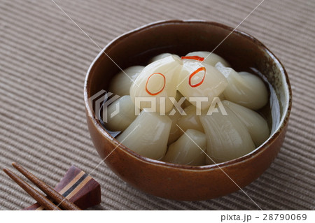 らっきょうの甘酢漬け らっきょうの甘酢漬け 28790069