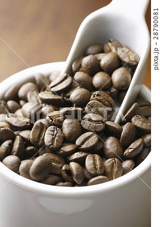 香ばしいコーヒー豆 28790081