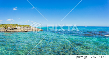 Caribbean beach in Mexico 28793130