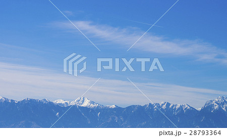 冬の南アルプス遠望　16：9 28793364