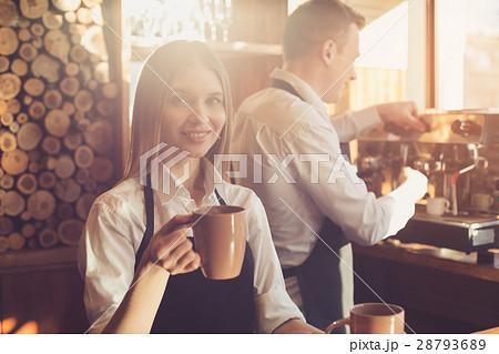 Concept for professional barista in coffee shop Concept for professional barista in coffee shop 28793689