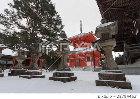 雪の高野山 雪の高野山 28794462