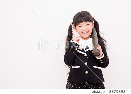卒園式イメージ　女の子 28798984