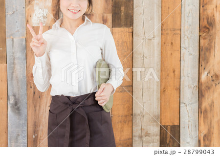 カフェ店員 28799043