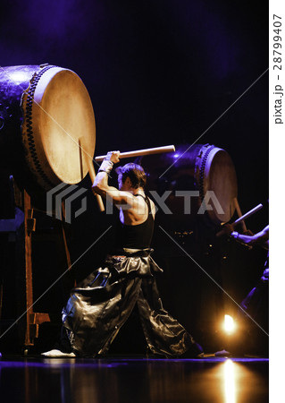 太鼓舞台 28799407