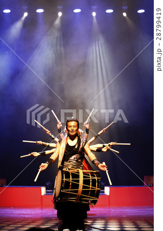 太鼓舞台 28799419