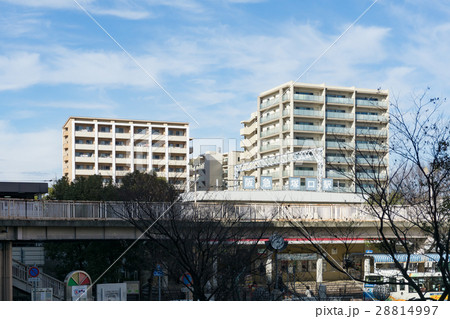 駅前風景　阪急塚口駅 28814997