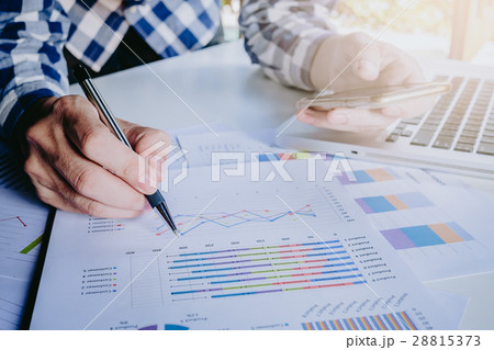 Businessman working Businessman working 28815373