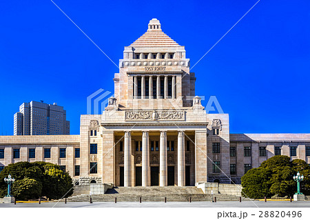 青空の国会議事堂 28820496
