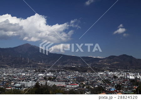 左：大山　右：高取山（秦野市） 28824520