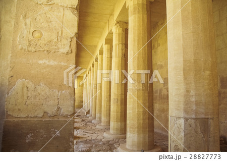 Ancient the Valley of the Queens Temple in Luxor 28827773