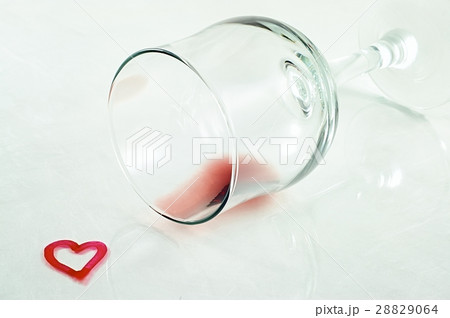 wineglass wineglass 28829064
