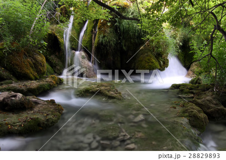 Waterfall in Plitvice Lakes National Park, Croatia Waterfall in Plitvice Lakes National Park, Croatia 28829893