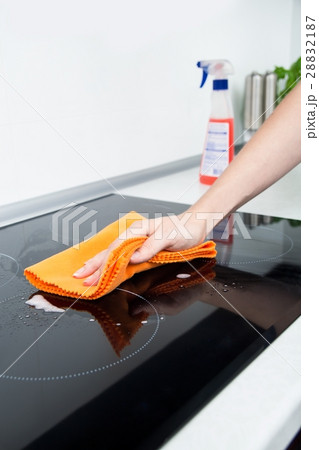 Hand cleaning induction stove 28832187