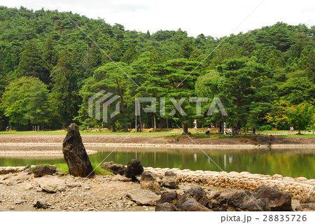 平泉・毛越寺境内の浄土庭園 平泉・毛越寺境内の浄土庭園 28835726