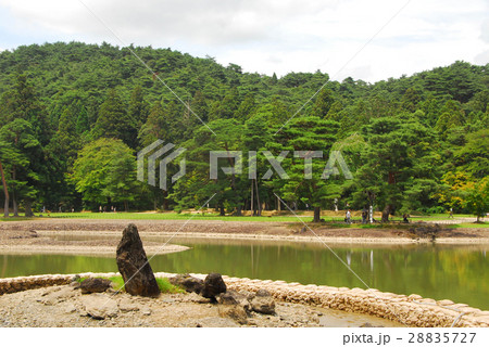 平泉・毛越寺境内の浄土庭園 平泉・毛越寺境内の浄土庭園 28835727
