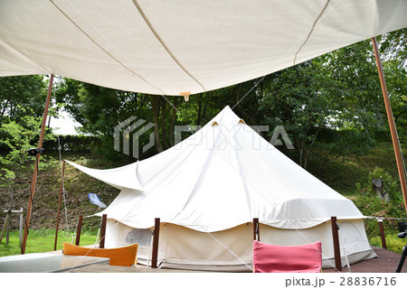 グランピング 28836716