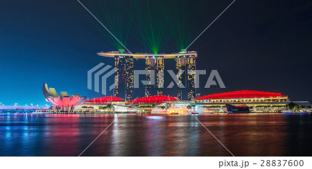 Singapore cityscape night view at Marina bay 28837600