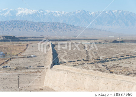 世界遺産 嘉峪関 中国・甘粛省嘉峪関市 世界遺産 嘉峪関 中国・甘粛省嘉峪関市 28837960