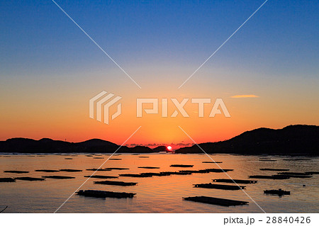 虫明の迫門（せと）の曙 -日本の朝日百選- 28840426