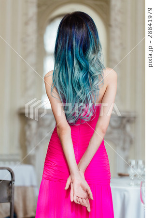 Fashion portrait of gorgeous girl with blue dyed 28841979