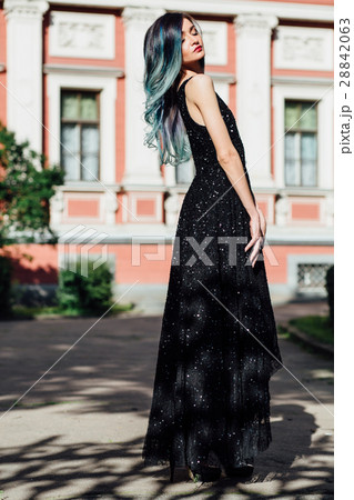 Fashion portrait of gorgeous girl with blue dyed 28842063