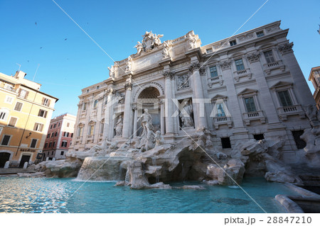 Trevi fountain, Rome, Italy Trevi fountain, Rome, Italy 28847210